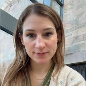 Meet your Posher, Christina